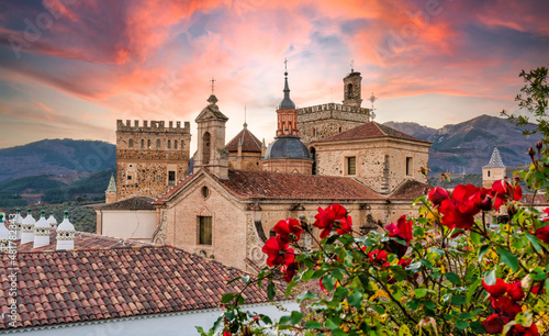 Foto monastery of Guadaloupe In the province of Caceres, Extremadura, Spain