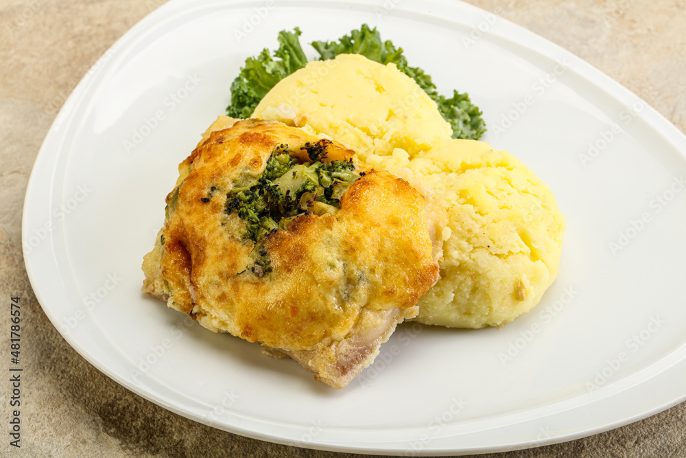 Roasted pangasius fillet with mashed potato Roasted pangasius fillet with mashed potato