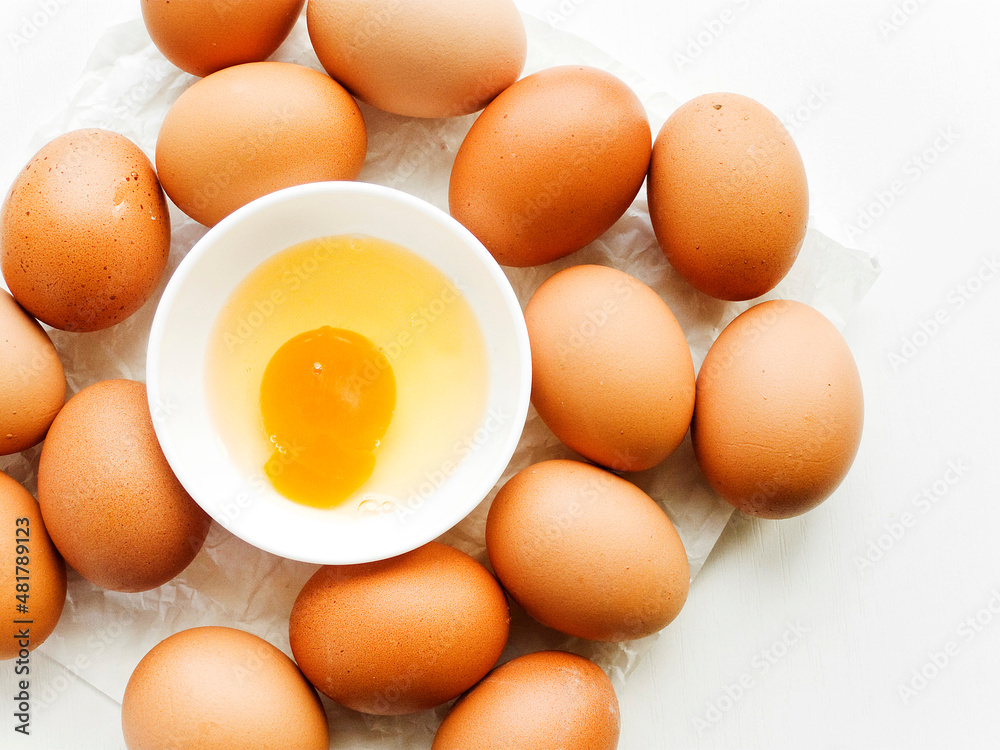 Raw chicken eggs