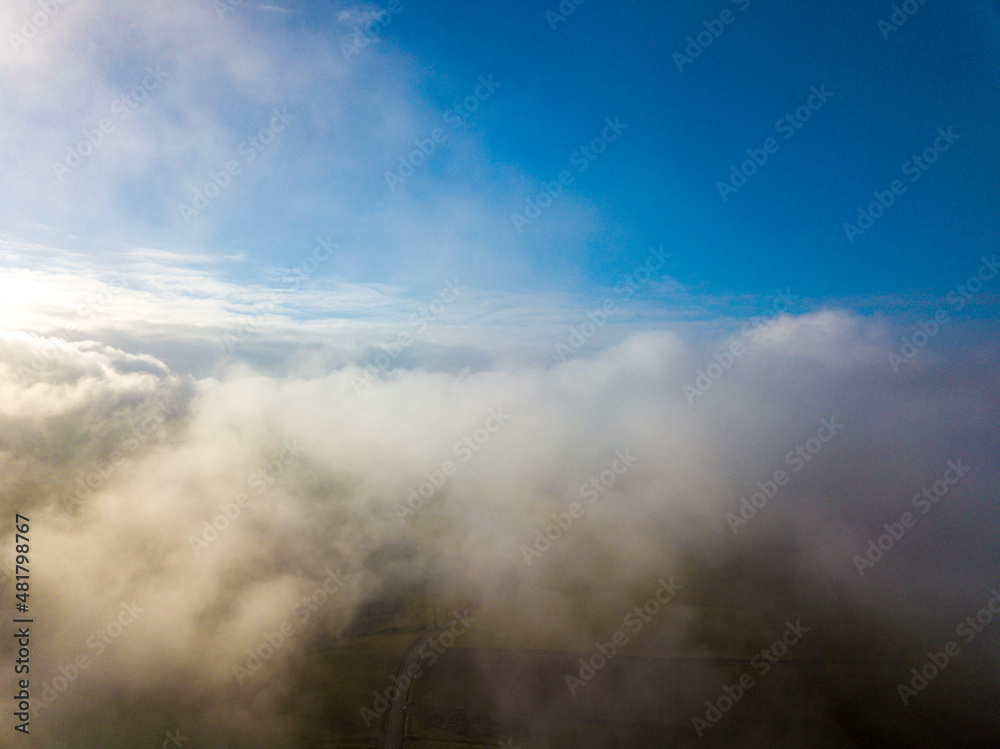 Survol des nuages en Bigorre