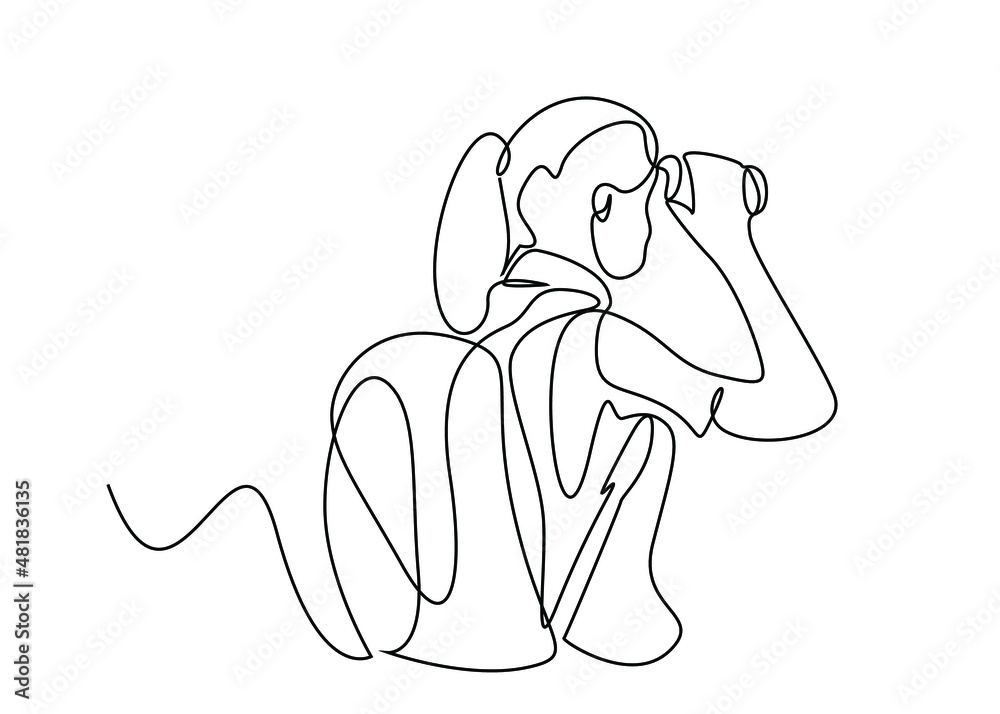 Obraz premium woman with bag looking forward with binoculars in nature