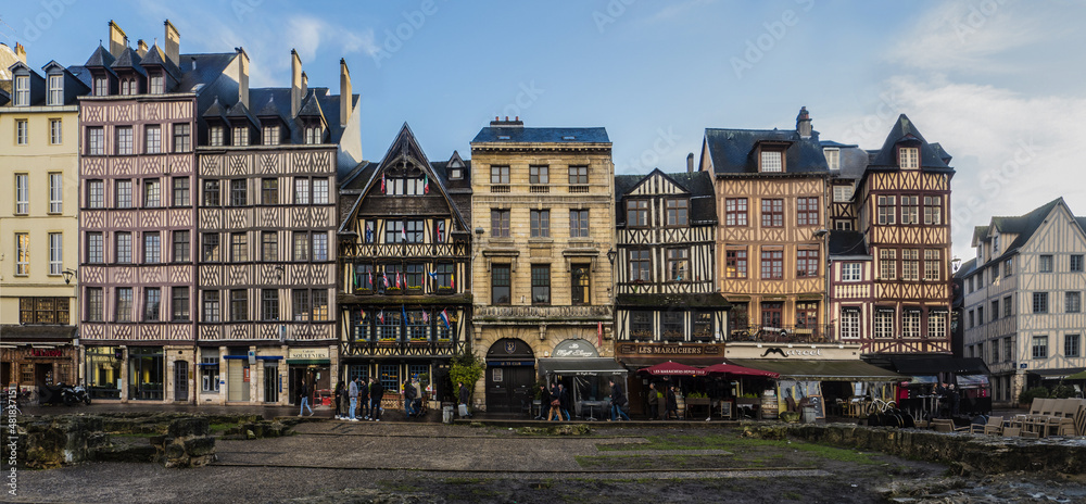 Skyline Place du Vieux Marché à Rouen