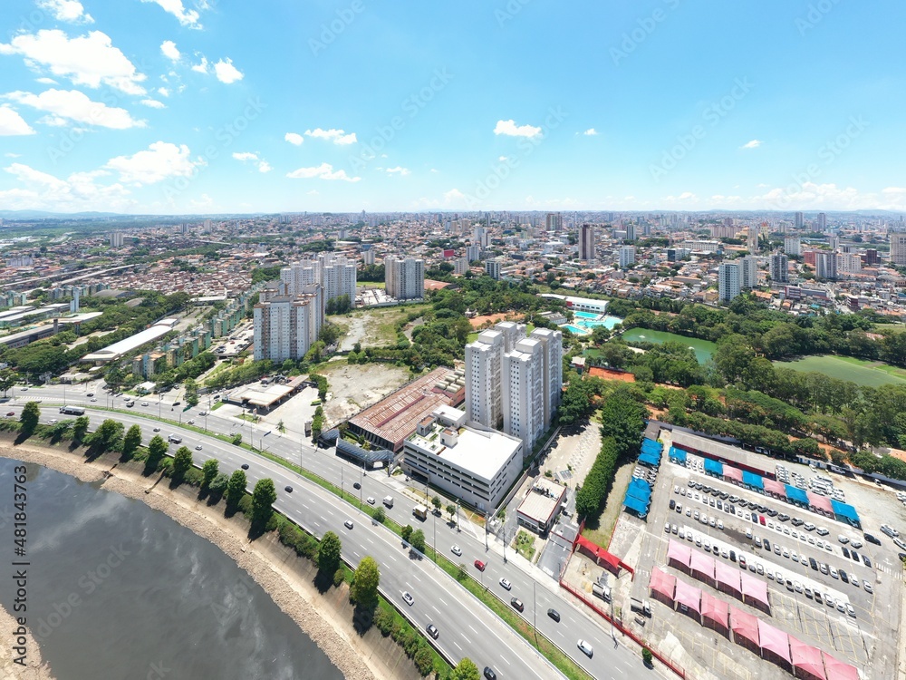 Fototapeta premium Imagem Panorâmica da região da Rodovia Marginal Tietê, para o Bairro da Penha no Distrito SP, São Paulo Brasil