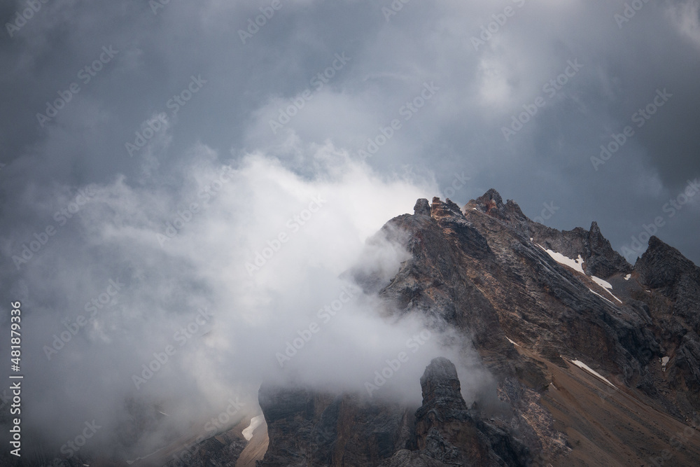 fog in the mountains, cloud over mountain