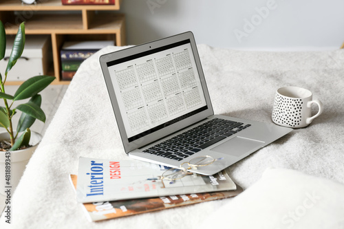 Laptop with digital calenda...