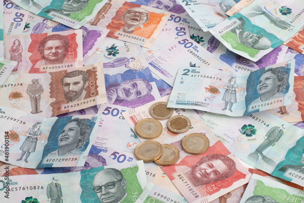 Obraz premium Dinero Colombiano - colombian money