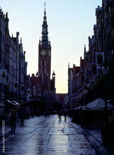 Fototapeta Naklejka Na Ścianę i Meble -  Long Market Street (Dlugi Targ), Town Hall, Gdansk, Poland