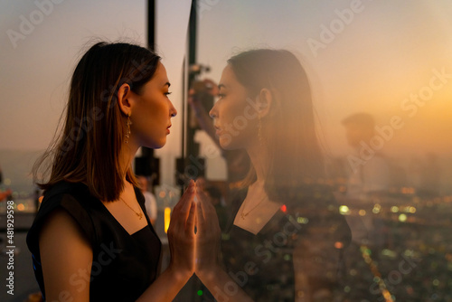 Картината върху платно asian, beautiful, cafe, chat, city, city life, cityscape, communication, connect