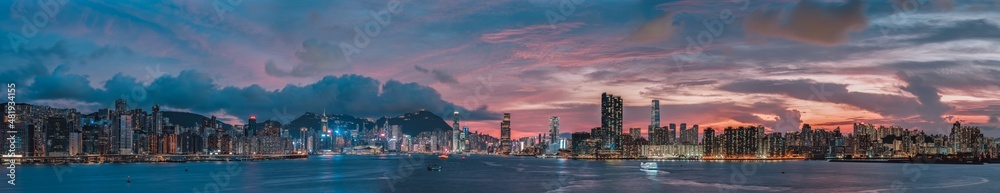 Fototapeta premium Panorama in Victoria Habour after sunset, Hong Kong