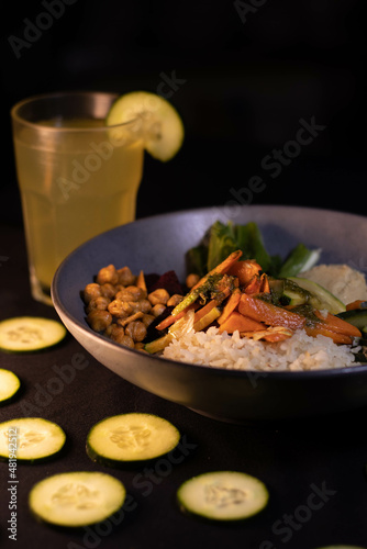 tazon con arroz y verduras 
