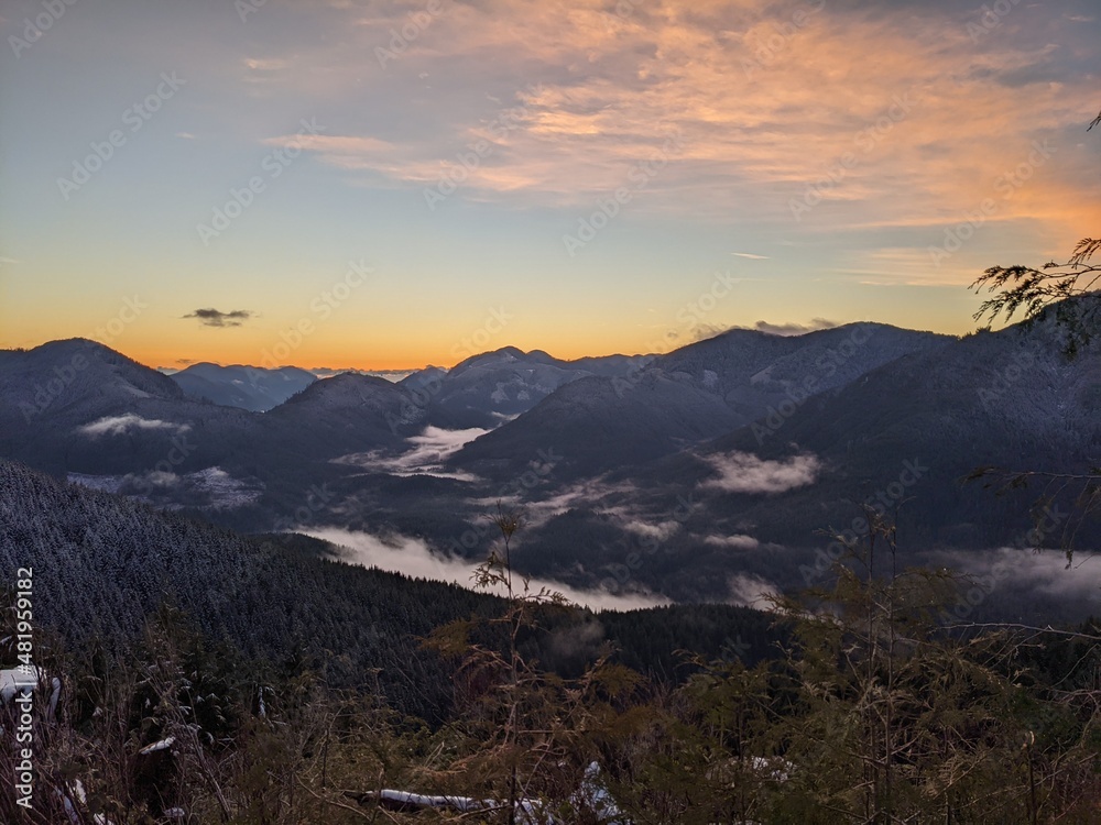 Obraz premium sunset in the mountains