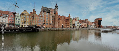 Fototapeta Naklejka Na Ścianę i Meble -  Widok na stare miasto. Gdańsk, Polska.