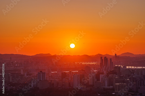 Cityscape night view of Seoul, South Korea at sunset time