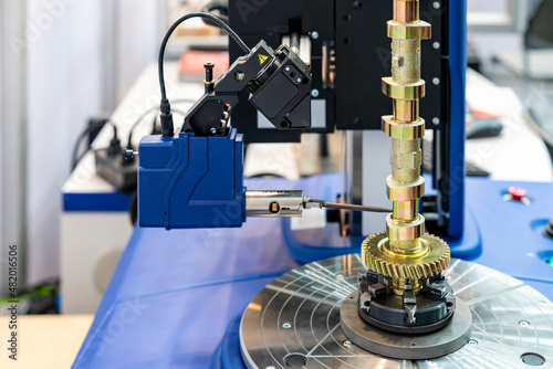 automobile part cylindrical cam shaft during set on high technology and precision cylindrical measuring machine for multi external inspection dimension roundness appearance shape profile etc.