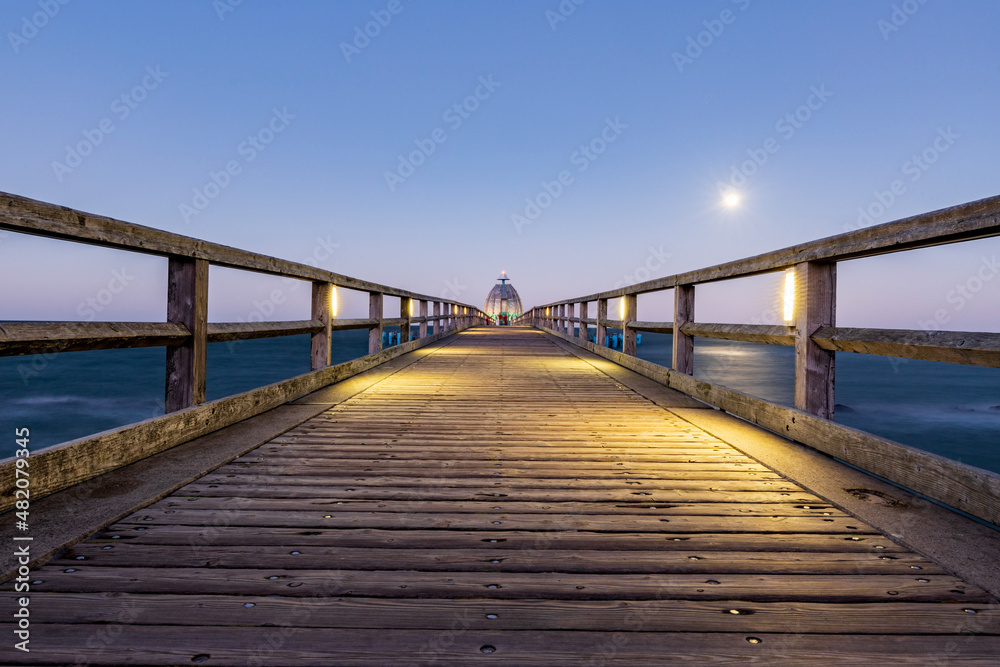 bridge to the sea