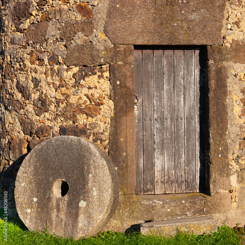 porta de moinho e mó photo