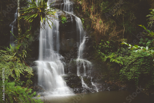 Cachoeira na localidade de Lajeado Feio I  munic  pio de Pinh  o - Paran  