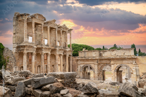 Cuadro en lienzo Celsius Library in ancient city Ephesus (Efes)