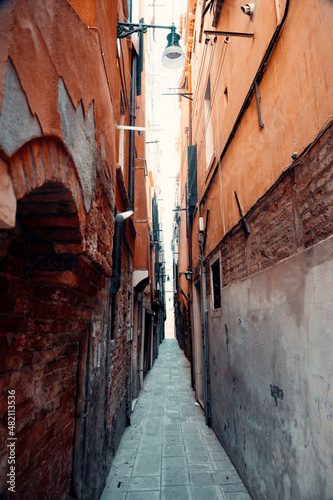 Narrow alley in Venice, Italy © David
