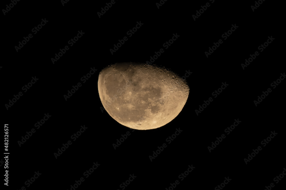 Obraz premium Waning Gibbous Jan 22, 2022