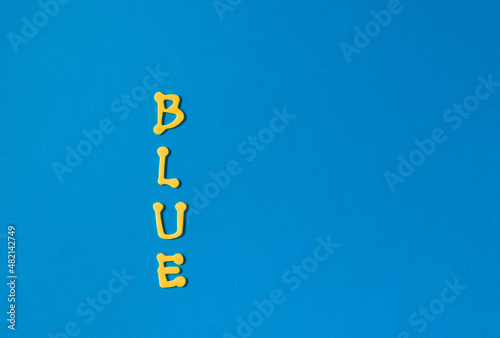 Gelbe Schrift auf Blau Komplementärkontrast