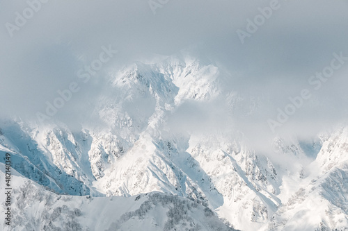 美しい冬山の風景