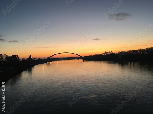 Sonnenuntergang in Bratislava photo