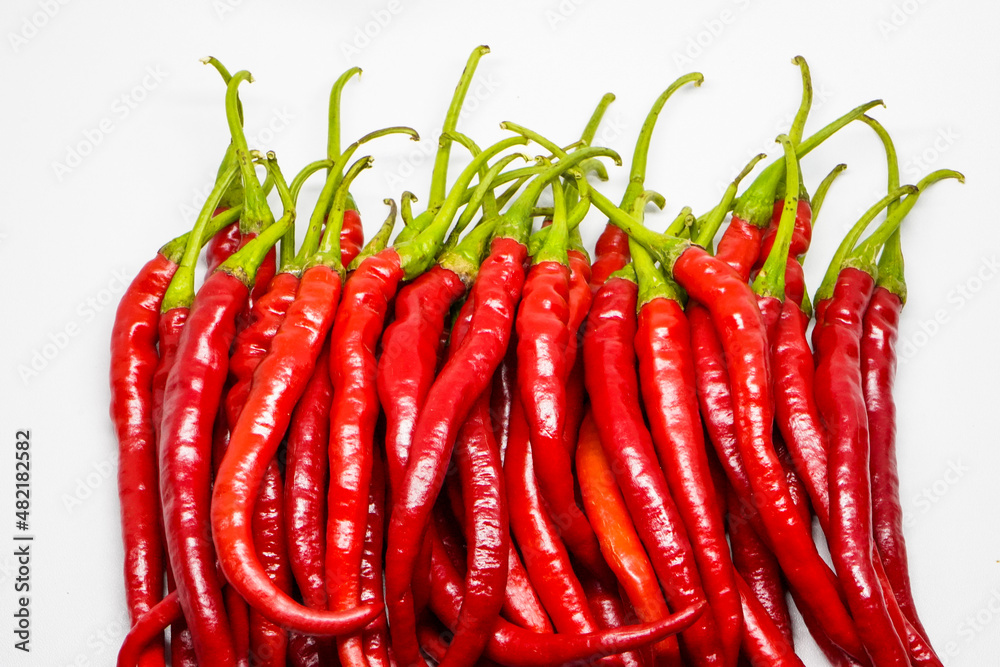 Red Chili Curly is one of the most widely grown and sold red chili varieties in Indonesia. Many Indonesian dishes use this type of chili as an ingredient, including making chili sauce. Red Chili Curly is one of the most widely grown and sold red chili varieties in Indonesia. Many Indonesian dishes use this type of chili as an ingredient, including making chili sauce.
