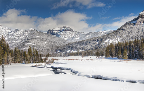 Lamar River flows through the Lamar Valley in Yellowstone National Park