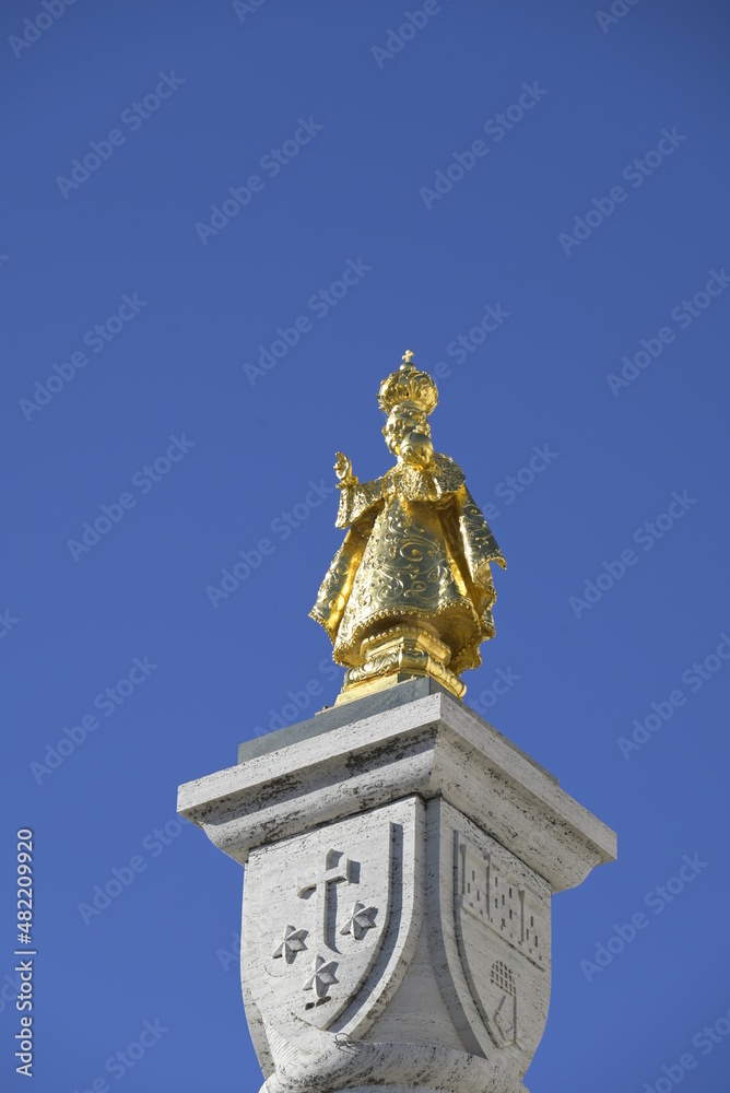 Obraz premium Infant Jesus of prague Arenzano