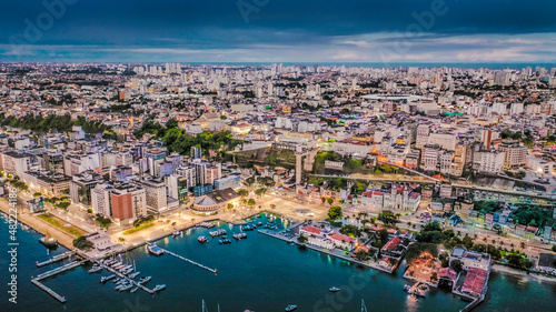 Elevador Lacerda e mercado modelo em salvador bahia