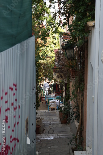 Obraz na płótnie Gasse in Anaphiotika Viertel, Athen w salonie