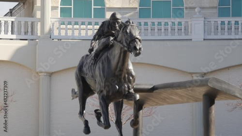 Churchill Downs statue
