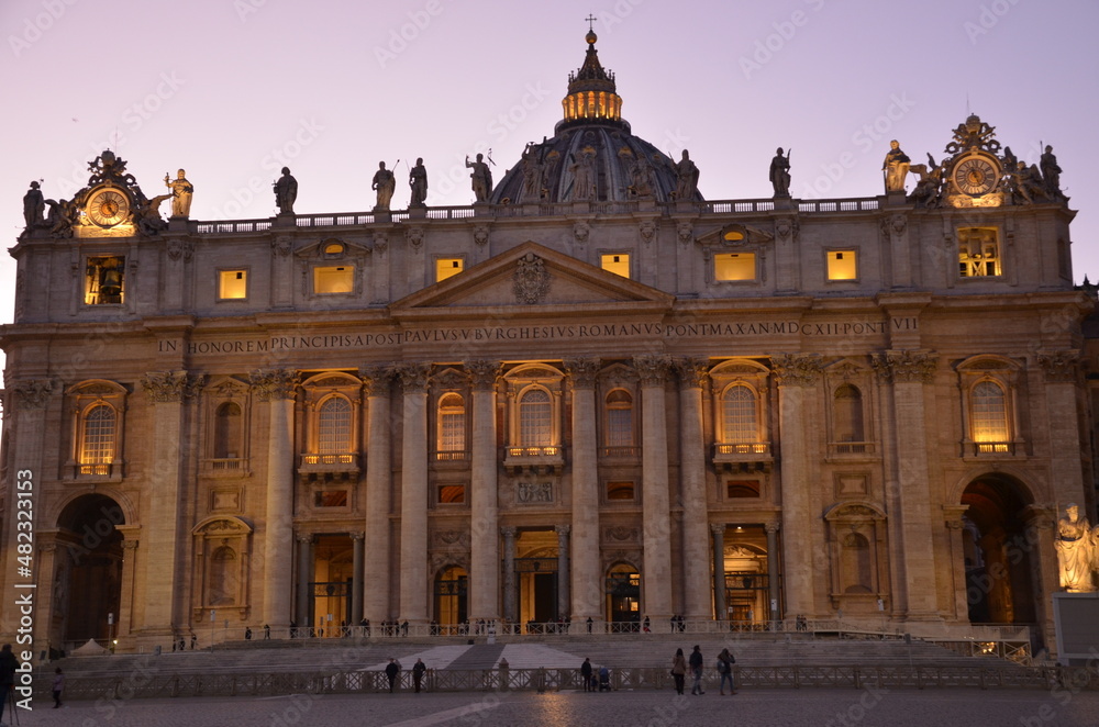 Photos taken during a stroll in the beautiful centre of the ancient city of Rome while passing the Vatican's colonnade and admiring the imposing, majestic Saint Peter