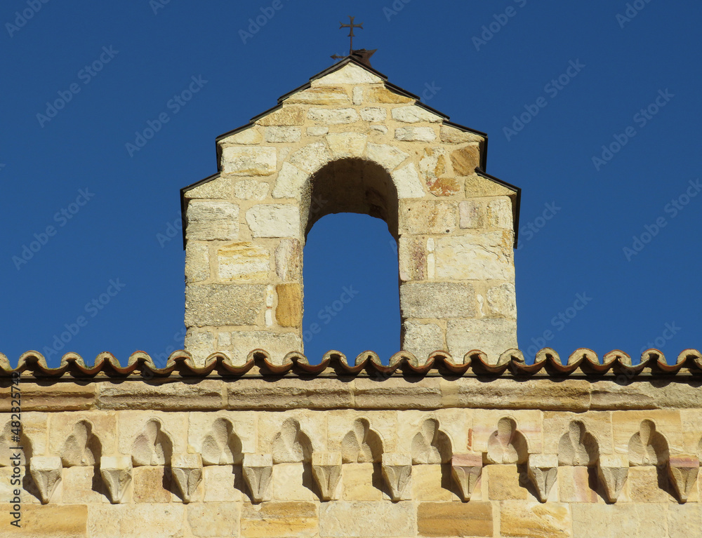 Romanesque Church of Santa Maria de Horta. (12th century).
Detail of the bell gable and cornice.
Historic city of Zamora. Spain.