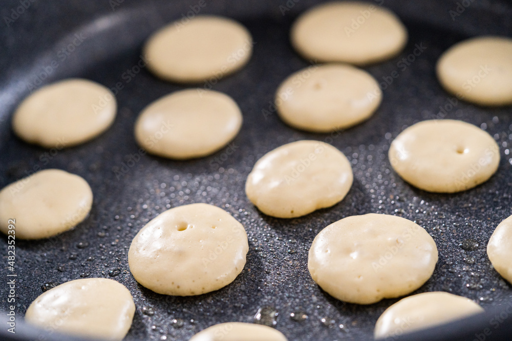Mini pancake cereal Mini pancake cereal