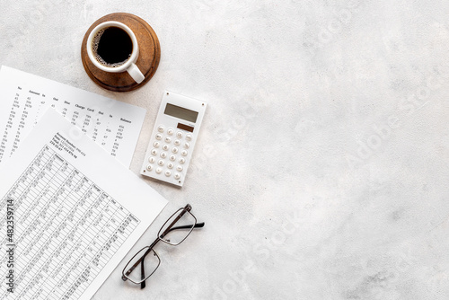 Φωτογραφία Budget or taxes accouting on on office desk