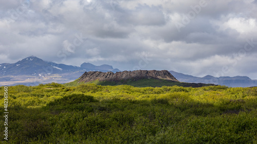 Der Eldborg Krater in Island. photo