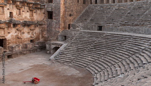 Stampa su tela Roman amphitheater of Aspendos, Belkiz - Antalya, Turkey