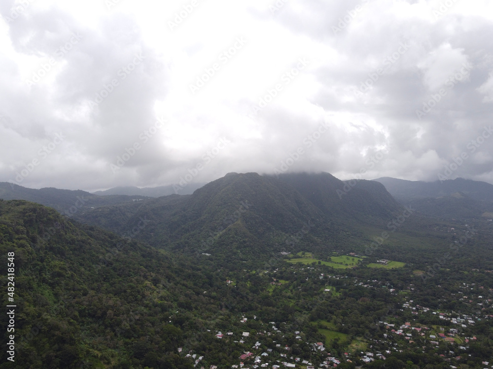 Obraz premium Cloud over valley El Valle de Anton