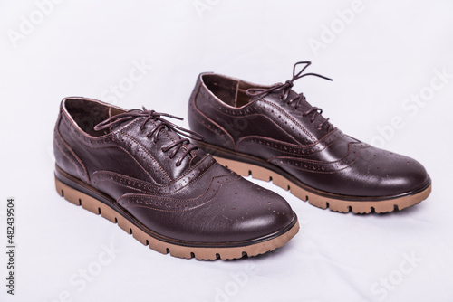Men's brown Oxford shoes