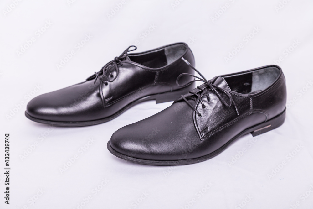 Men's classic black shoes