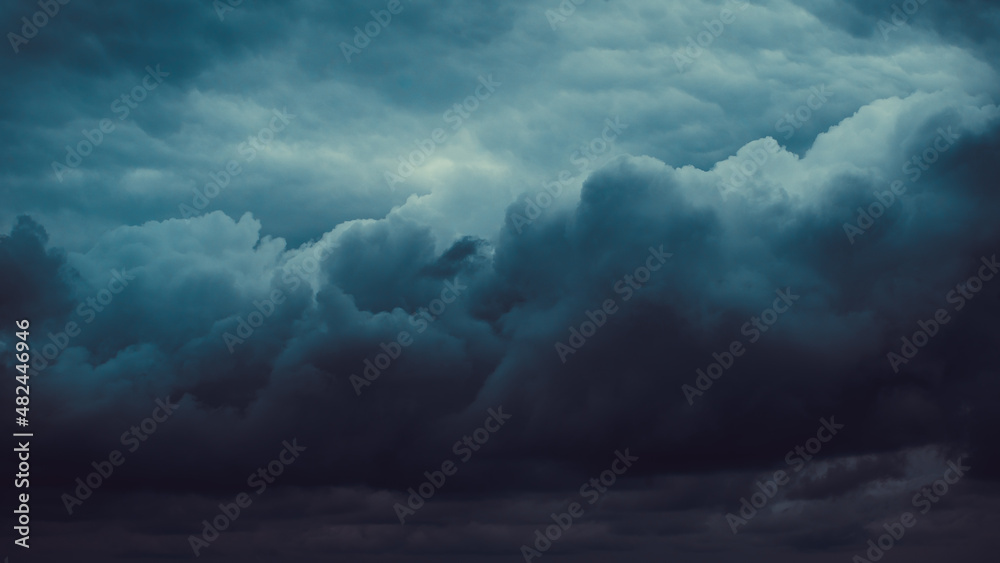 Dark moody storm clouds. Ominous warning - obrazy, fototapety, plakaty 
