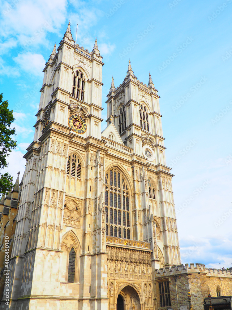 Fototapeta premium Westminster Abbey in London at sunset