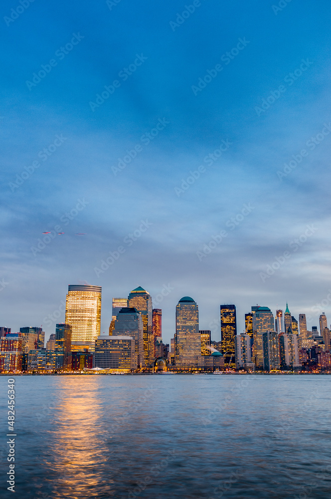 Obraz premium Manhattan Skyline as seen from Jersey City, New York, United States of America.