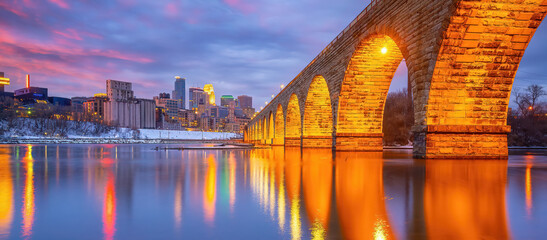 Fototapete Orange Skyline von Minneapolis in Minnesota  © f11photo