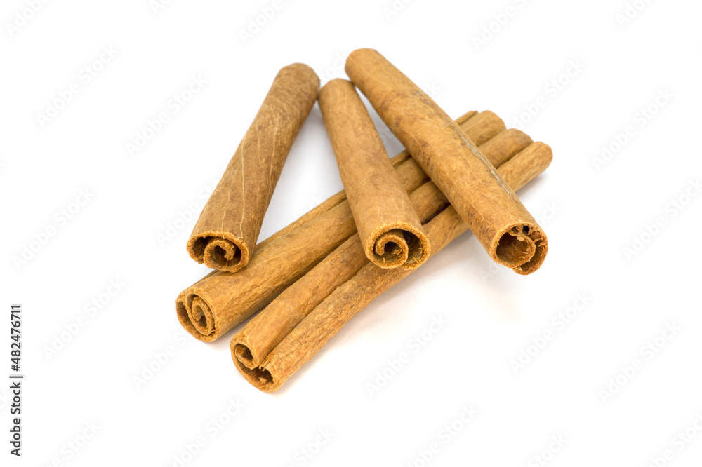 cinnamon sticks isolated on white background