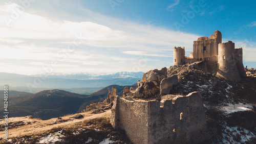 castello medievale Rocca Calascio in Abruzzo	