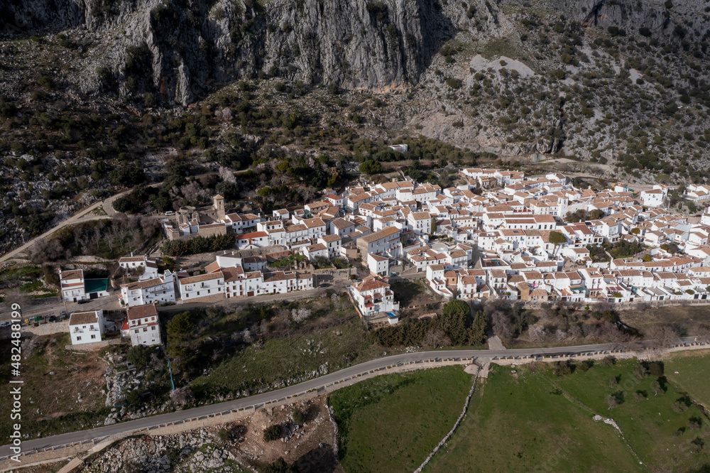 municipio de Villaluenga del Rosario en la comarca de los pueblos blancos de la provincia de Cádiz, España