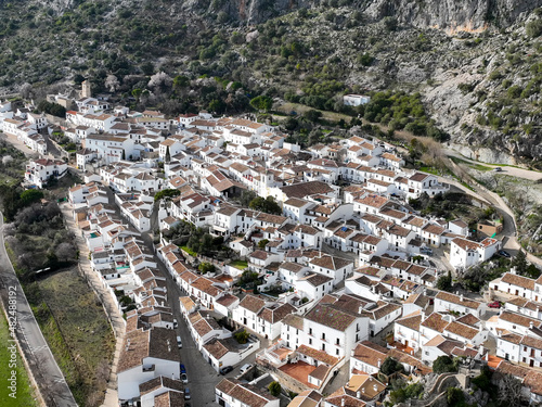 municipio de Villaluenga del Rosario en la comarca de los pueblos blancos de la provincia de Cádiz, España photo